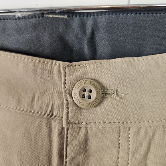 Eddie Bauer Mens Tech Pants Beige Tan Size 40x30 Hiking Outdoors UPF50 Active - Picture 4 of 12